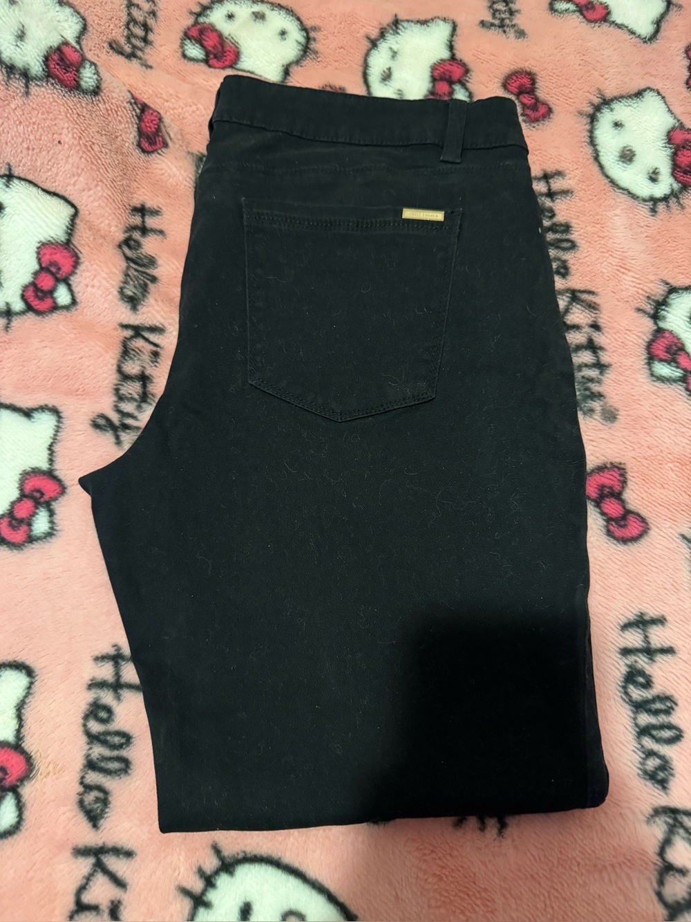 EUC White House Black Market  Black Jeans with Back Pocket Detail